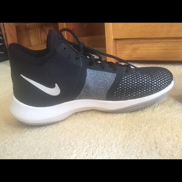 Nike men’s size 8W - Picture 6 of 14